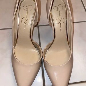 Jessica Simpson nude patent leather heels